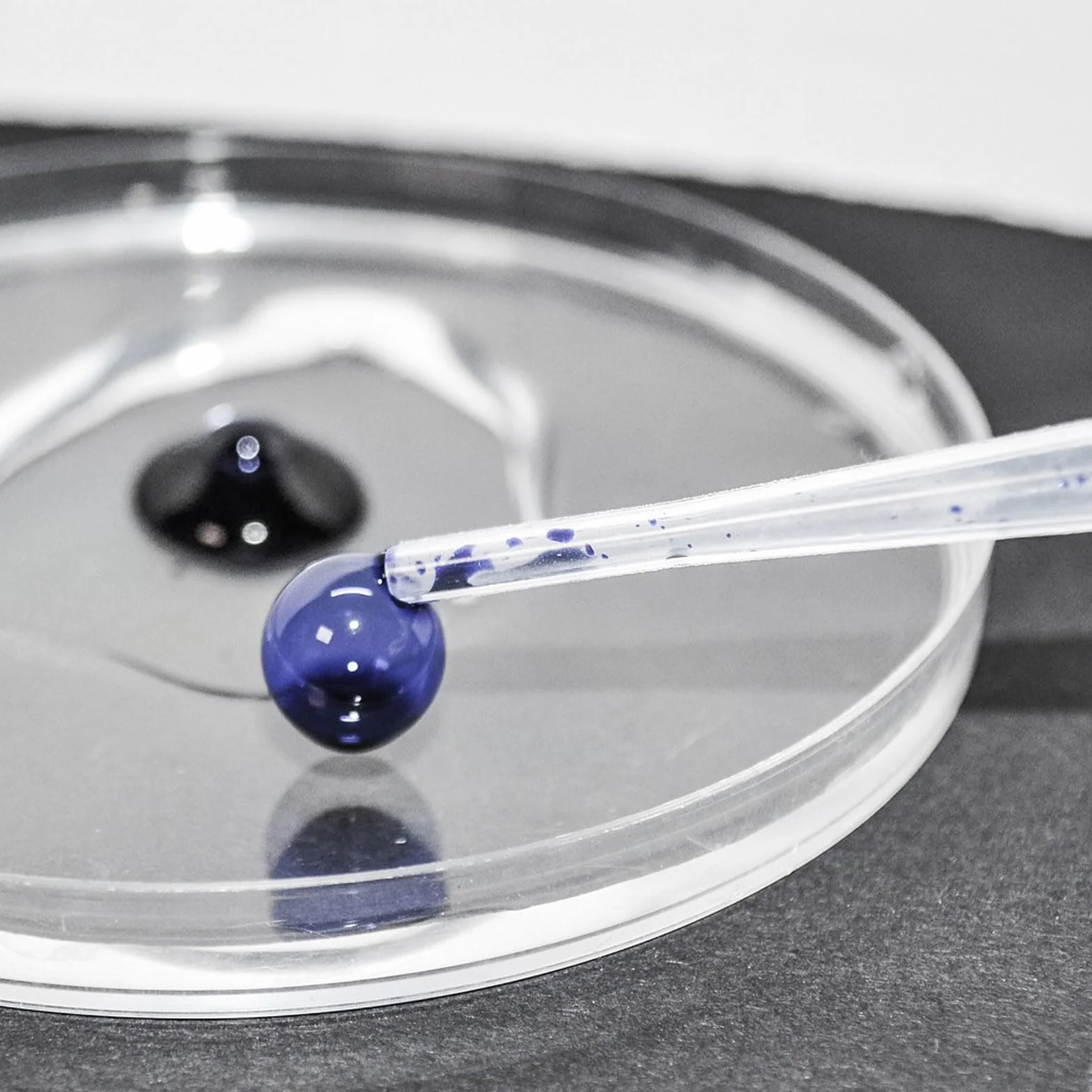 PATIKIL Pipety 0,2 ml, 120 sztuk jednorazowych plastikowych pipet transferowych, plastikowa pipeta kalibrowana do nauki, laboratorium, żywica DIY, rękodzieło, olej, sztuka do makijażu